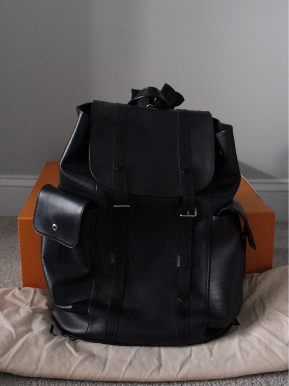 Louis Vuitton Black Leather Men's Backpack with Front Pockets - Picture 1 of 5
